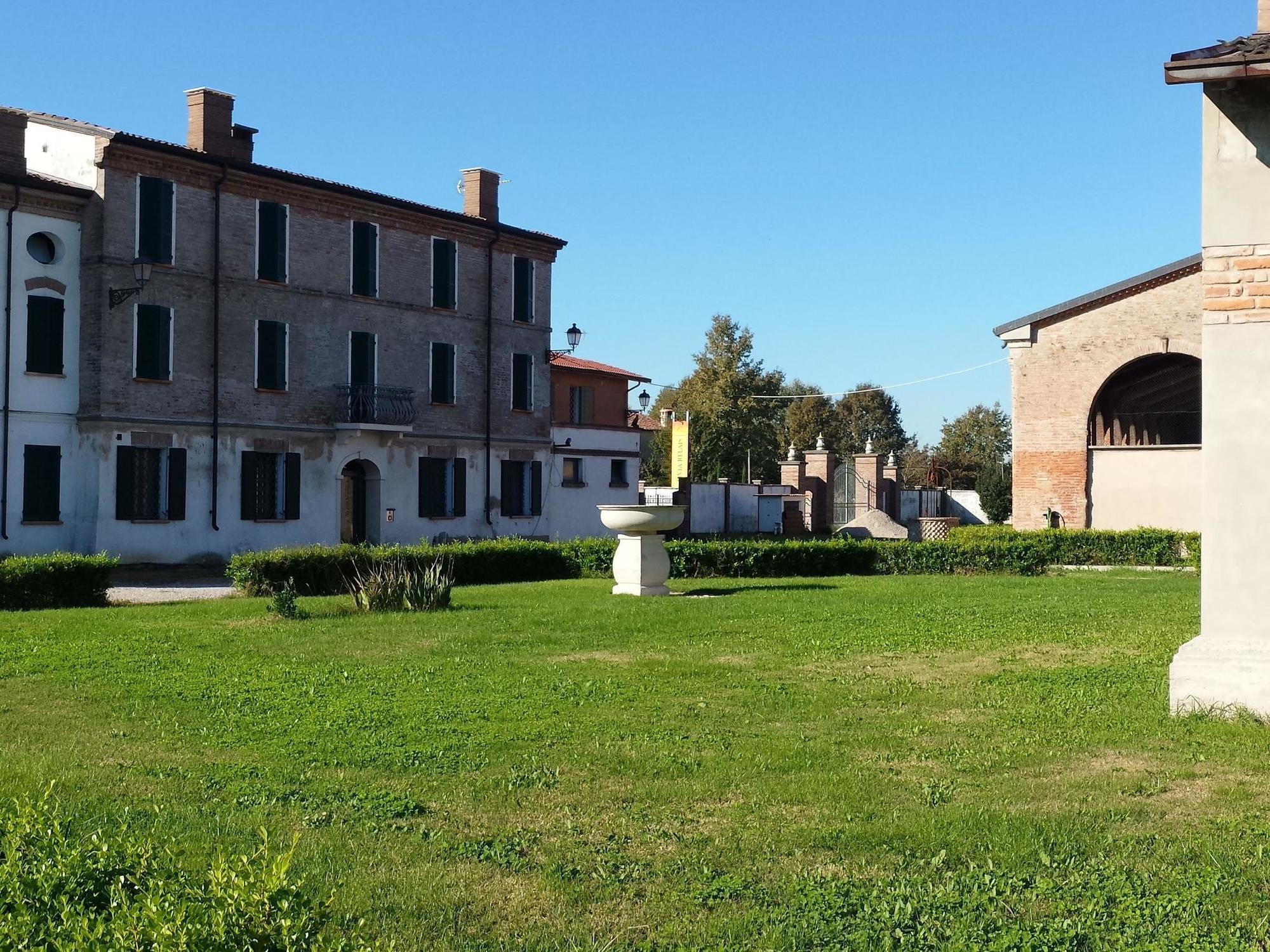 Volivia Relais Bed & Breakfast Pegognaga Exterior photo